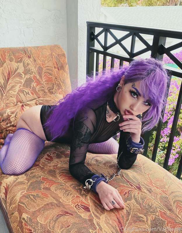 This was supposed to be a striptease photoset, but one of my.. 17