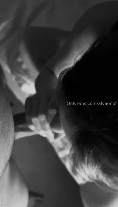 It‘s one of my favourite things to do, giving a wet and deep..