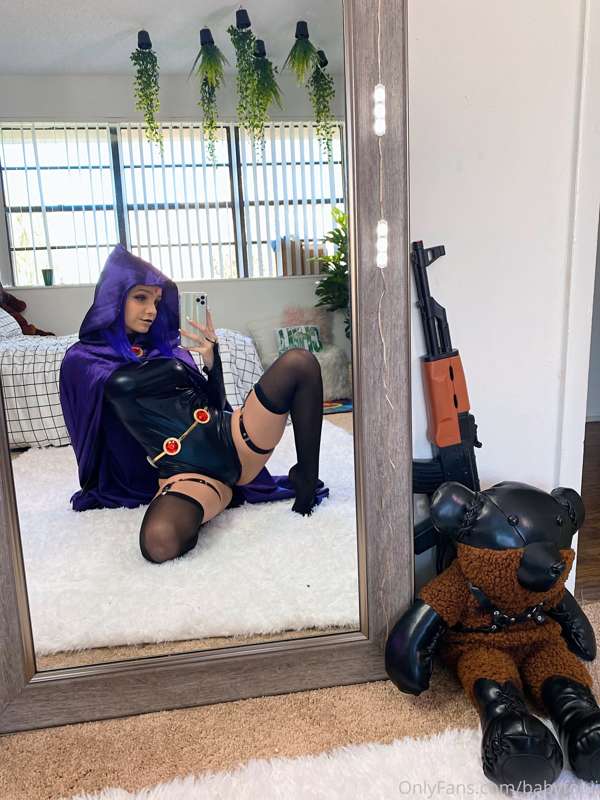 Raven set pt. 2 🔮🖤 this set video is anal 😏 30 mins long so .. 1