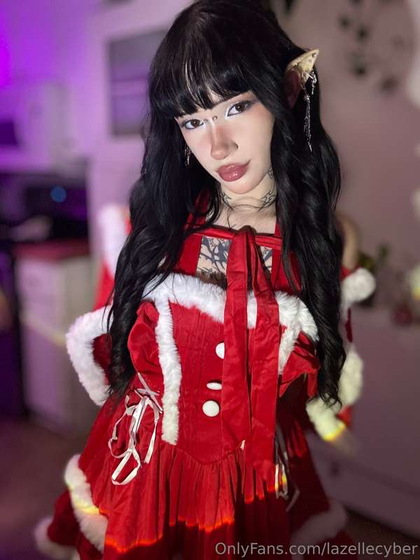 Heard you needed an elf? ❤️ 2
