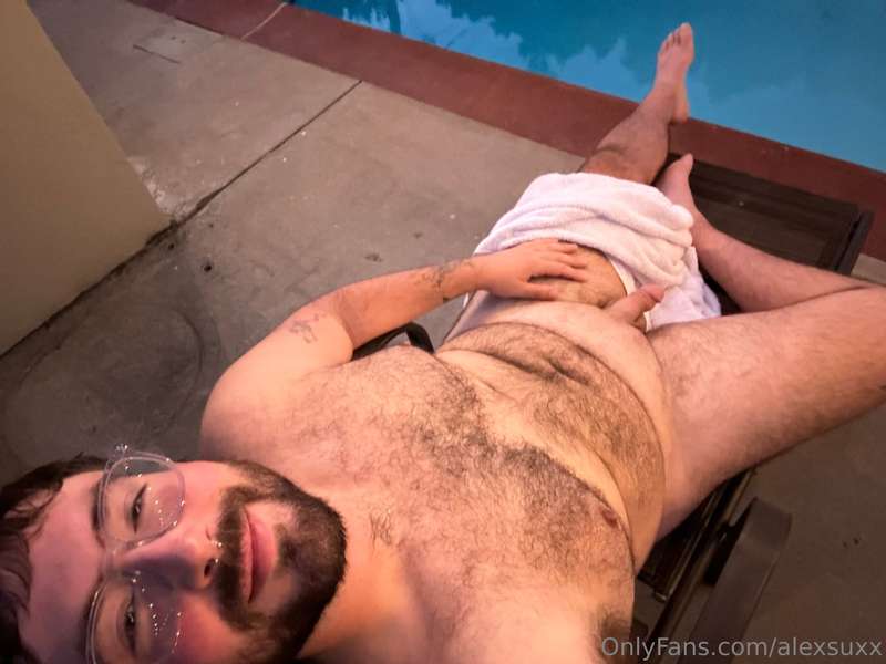 swipe to pull down the towel 🐟 1