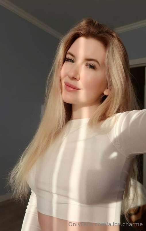 💎 FREE SUBS THIS WEEK ONLY @mollycry 💎 Let her unique charm ..