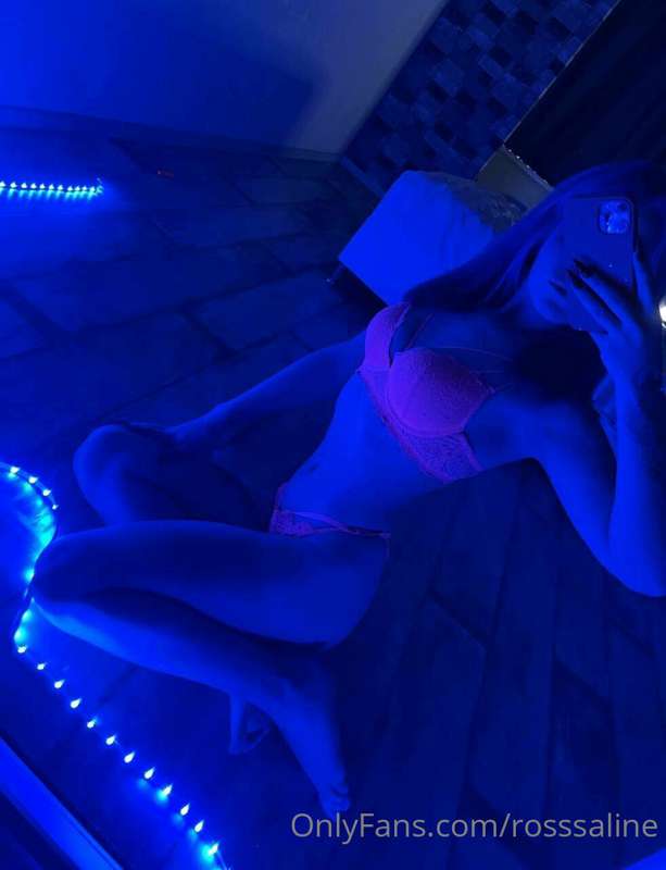 It's really hot today, and I want to have a damn good time....