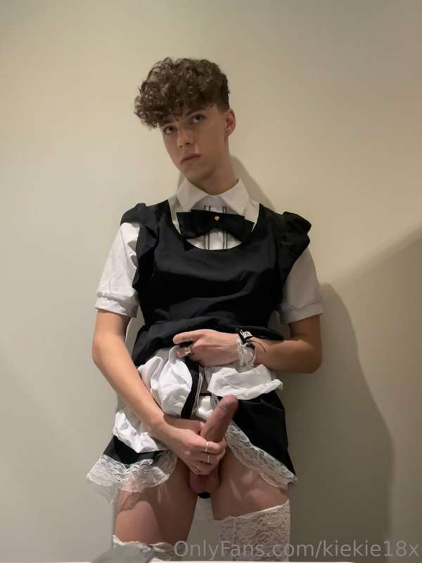 Anyone in need of a slutty maid boy around the house? 😇 37