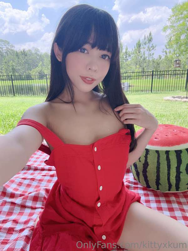 picnic with me?
─── ･ ｡ﾟ♡: .♡ . ♡ ｡ﾟ･ ───
full set uploading.. 16