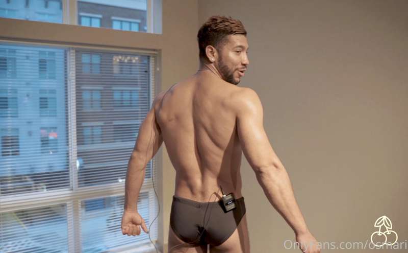 Unlock to see the FULL try on haul video with Ricardo M. Kee.. 4