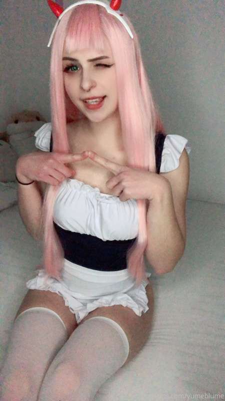 Lets start with the zero two pics 🕊 5