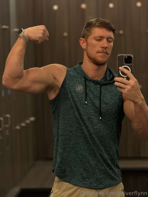 Feeling stronger than ever 💪🔥 Who wants a front-row seat to ..