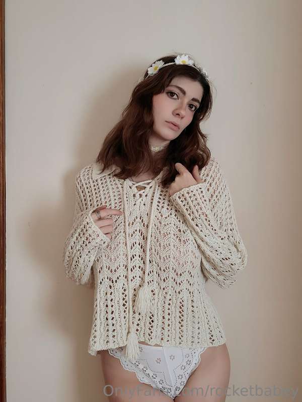 ur hippy gf 7