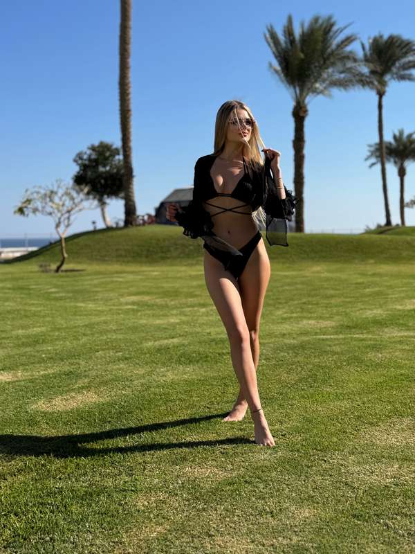A trip to the sea is always magical! 🏖️☀️ Clean sand, warm w..