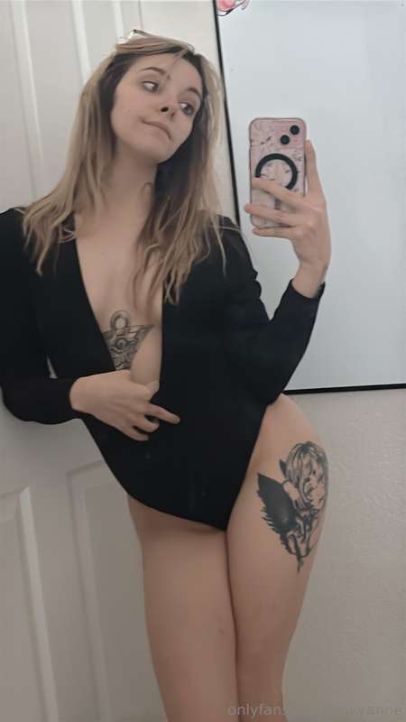 I’m going live on Twitch! Please come to the stream! 🩷twitch.. 23