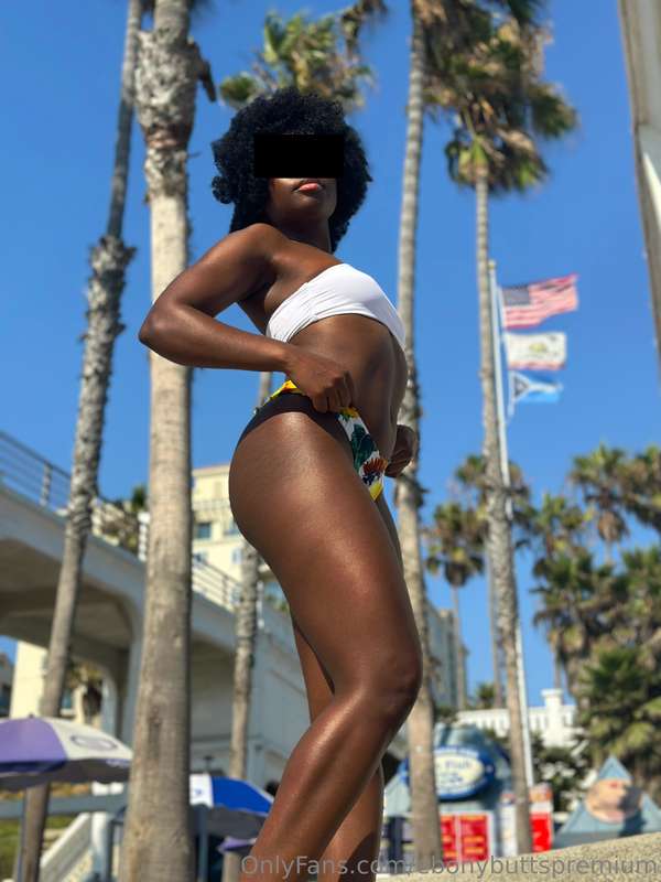 People telling me at the beach I look like a sweet girl not .. 6