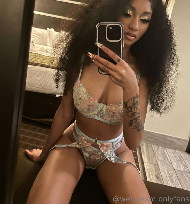 🤩 18