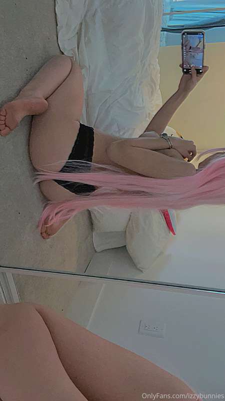 thotty🎀 keep scrolling for more naughty pics and videos🪄 15