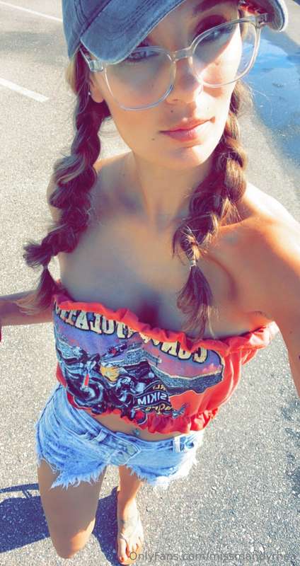 Missmandyrhea - Onlyfans - 17 Apr, 2024