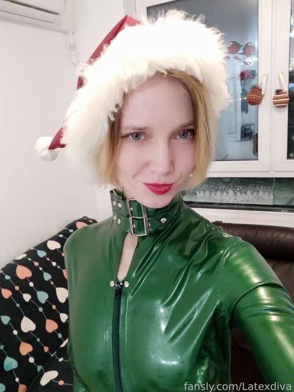 Latexdiva - Fansly - 23 Dec, 2022 3