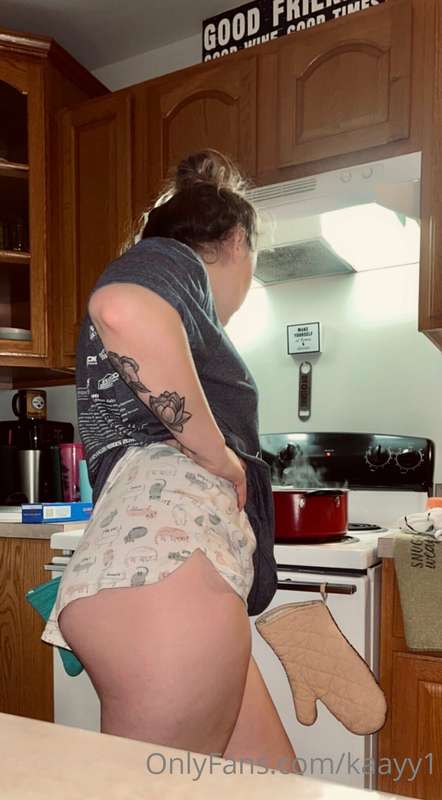 anyone wanna help me cook? 🍝