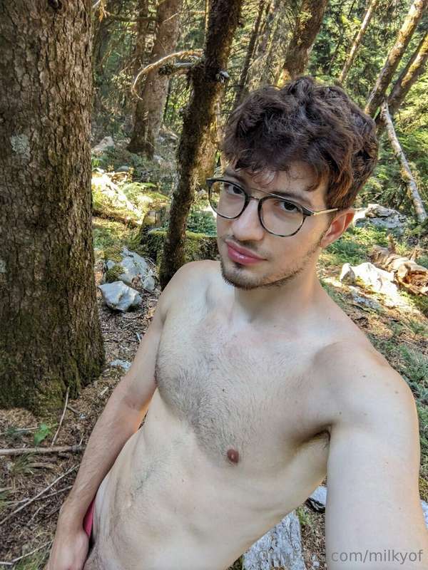 This was an eventful hike. There's much more footage from th..