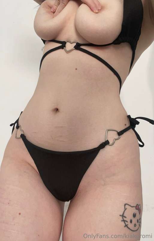 New bikini pics :3 14