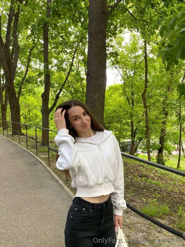 This is me walking in the park ☺️