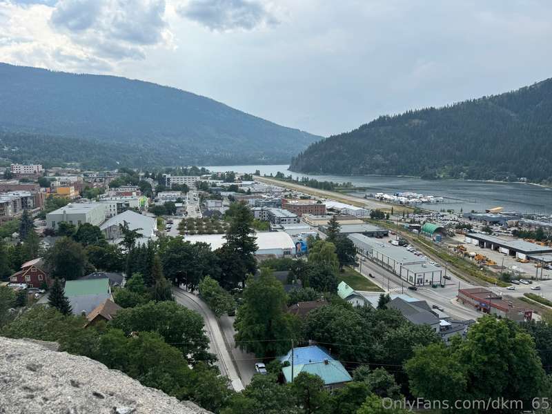 Back to Spokane after our Canadian day trip to Nelson. I NEE.. 1
