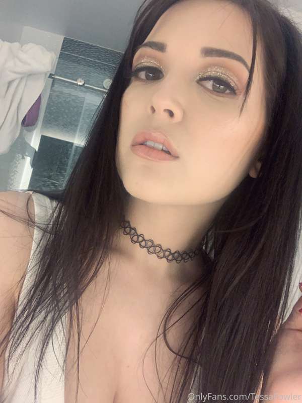 playing with makeup is always fun! you know what else is fun.. 2