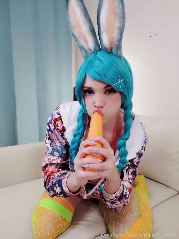Lewd bunny reminds that veggies are good for you. Sending ex..