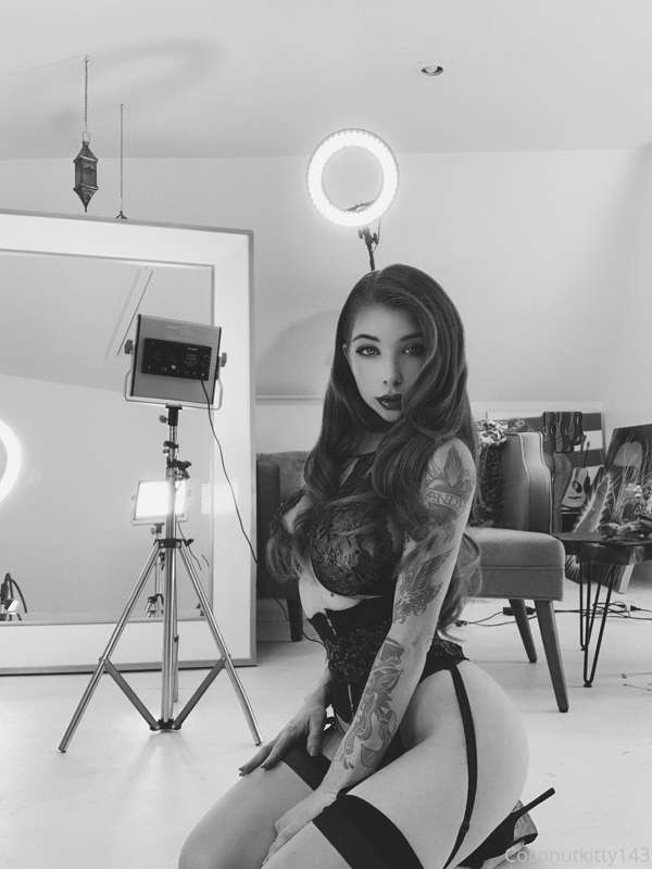 I had so much fun with this shoot. Dirty pics are coming tod.. 3