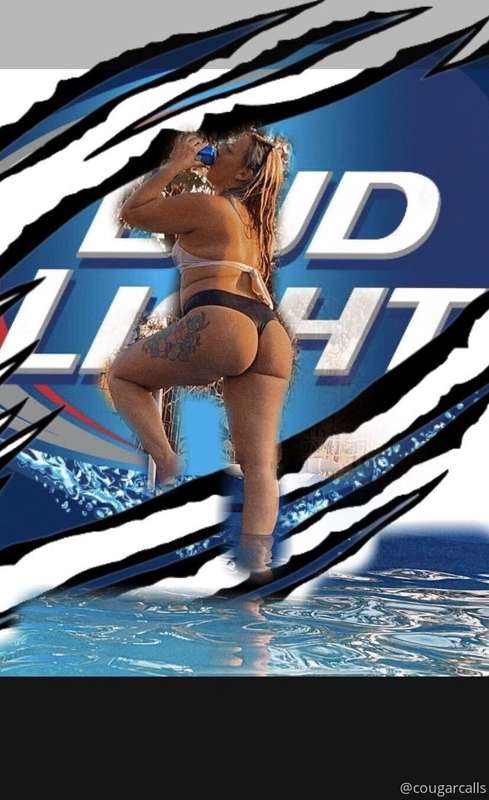 Who thinks budlight should pay me?!!