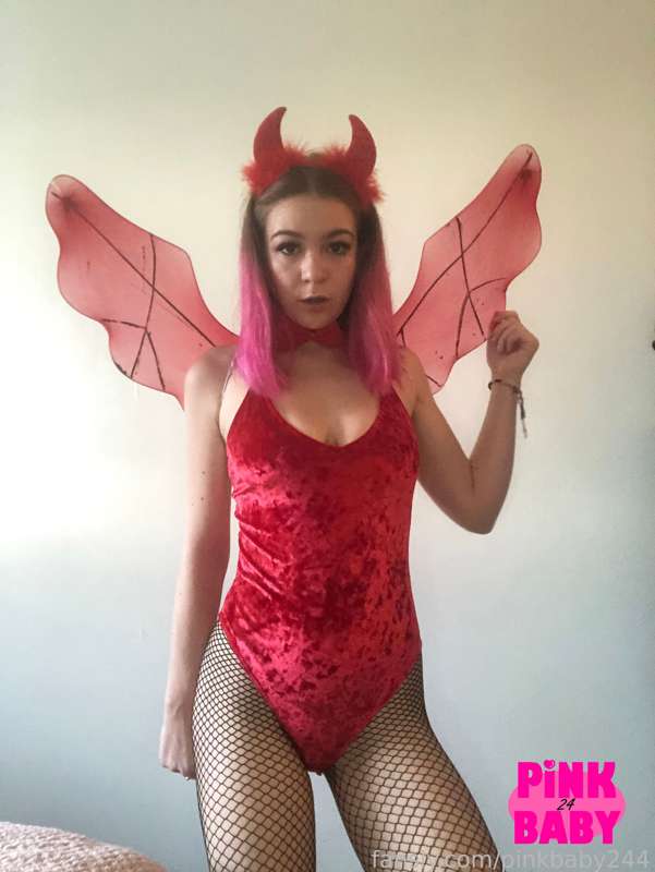 Pinkbaby244 - Fansly - 24 Nov, 2021 12