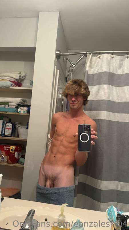 Fresh out the shower 🚿 😘