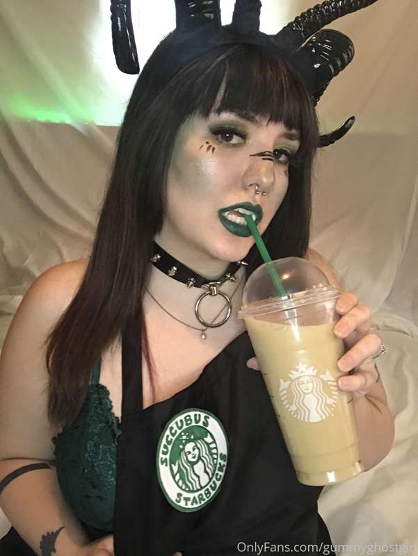 You’ve heard of Goth IHOP and Catgirl Chipotle, but what abo.. 21