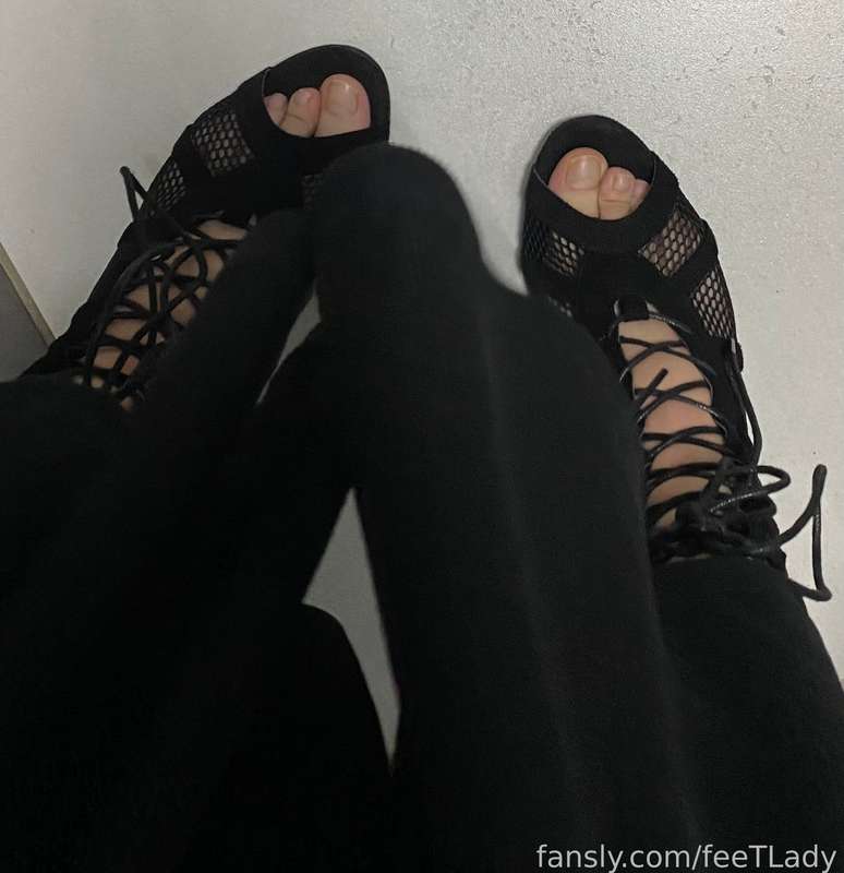 Feetlady - Fansly - 14 May, 2023 3