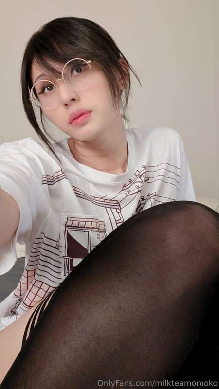 Gonna shoot some qipao photos this weekend and do video, tha.. 5