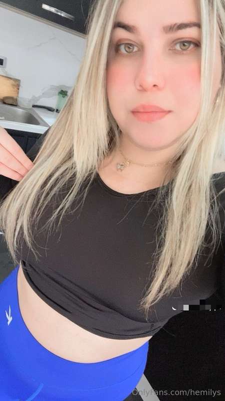 🔥LATIN GIRL🔥 Free page✨Pic's 📷✨Videos📹✨Cam📱✨Dick rating🍆✨Cus..