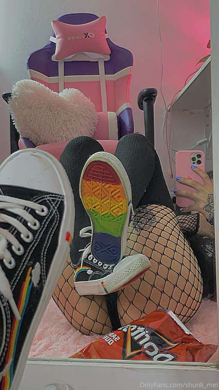 Está nena quiere excitarte, le gusta mucho que la veas con t.. 10