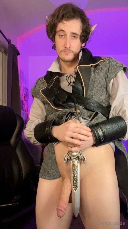 The half elf wants you on your knees 8