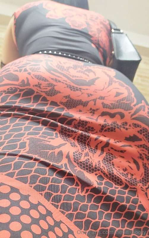 💓A proud celebrity wife totally hooked for a younger man met.. 8