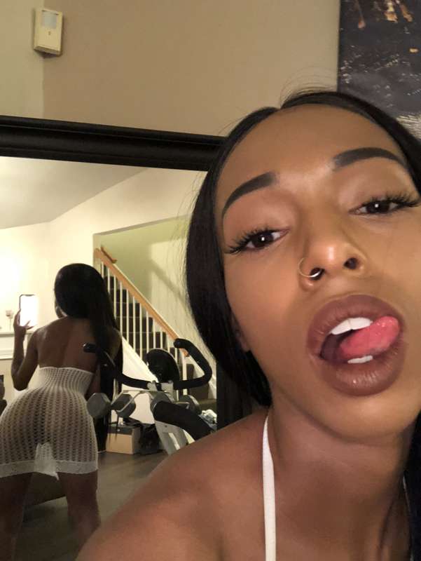 put it in my mouth 👅