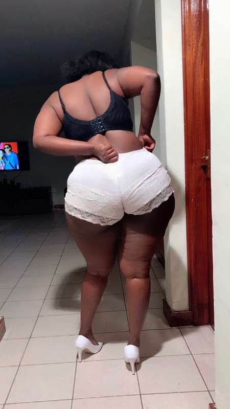 Check your dms now babe  I just sent you something juicy and..