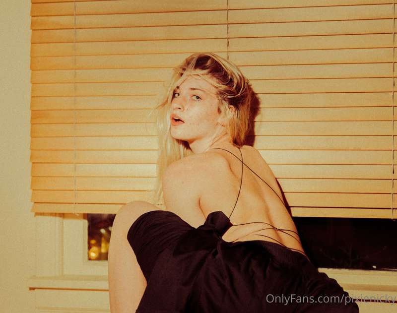 never-posted-before photos from when i first got into modeli.. 8