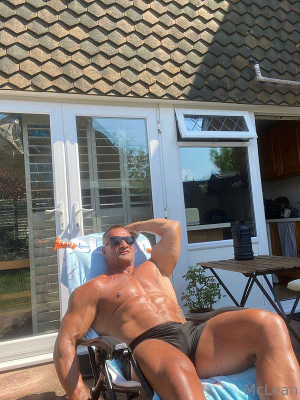 Some cheeky pictures on the way next 😎😘 2