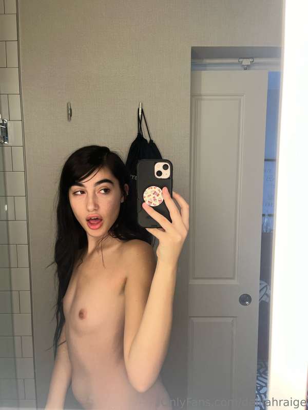 👅 1