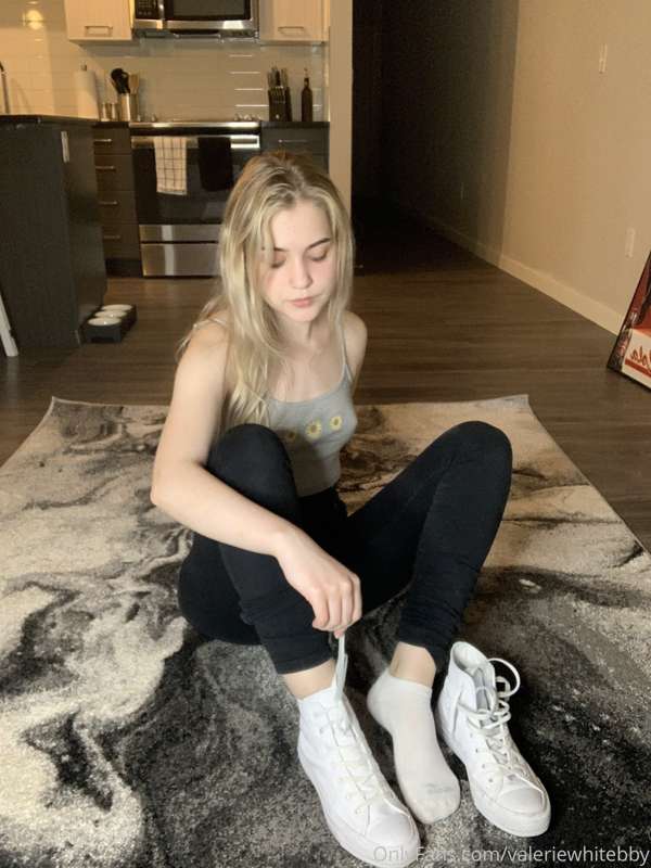 Removing my socks and shoes 💖 22