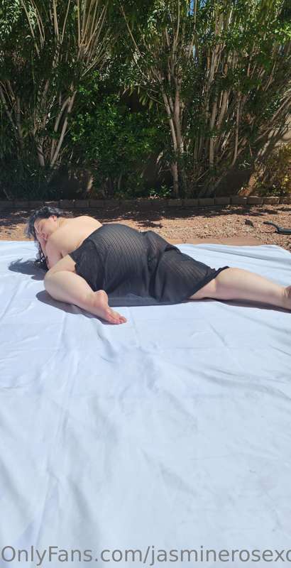 This gamer Girl finally got some sun over the weekend. I can.. 11