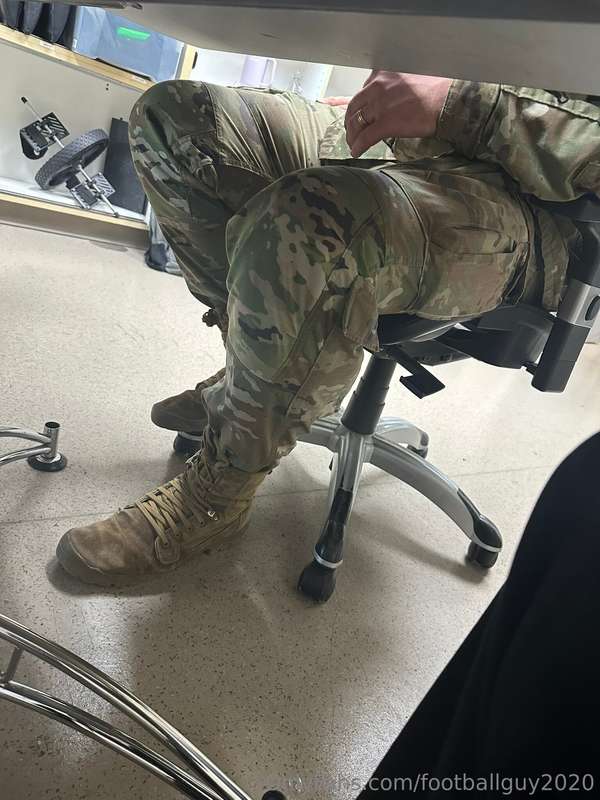 Some hot candid shots of my buddies and fellow soldiers! 14