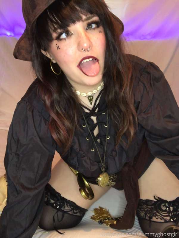 Arrr! Ye lookin’ for some booty? ⚓️