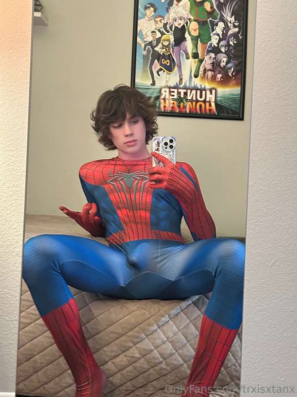 Peter Parker and his big web shooter is back. 💦 New jerk off.. 2