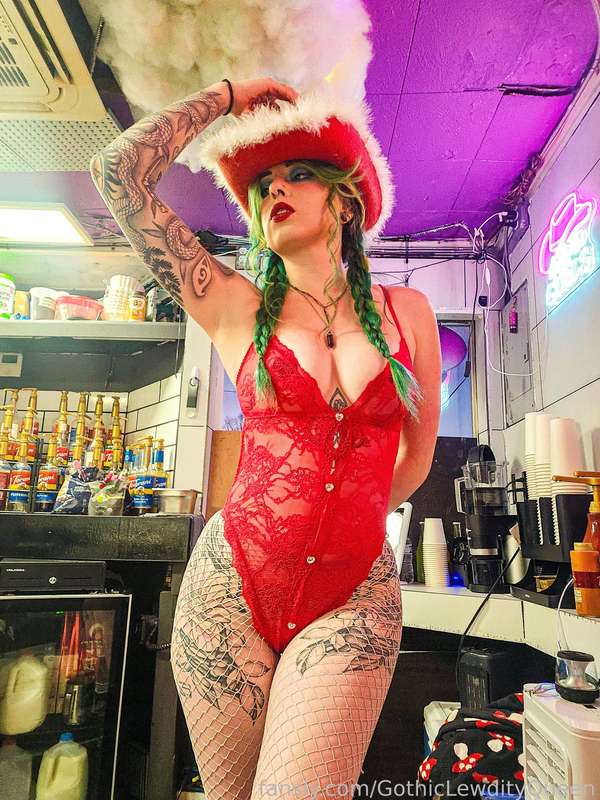 Gothiclewdityqueen - Fansly - 10 May, 2025