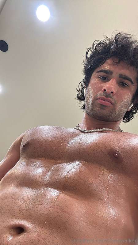Lick me clean after the gym?Need a good f*ggot right now Dro..